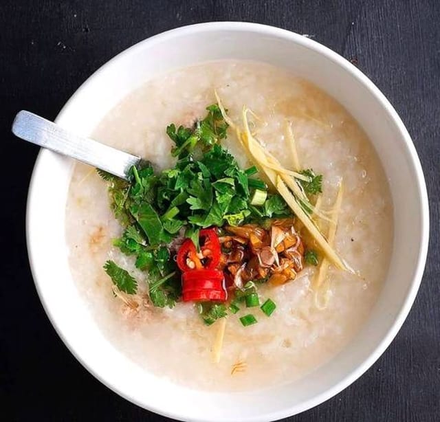 Ginger Rice Soup (Kow Thom).
